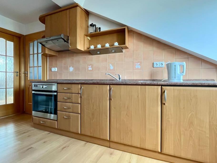 Apartmán s terasou u lázeňské kolonády Apartamento Poděbrady Exterior foto