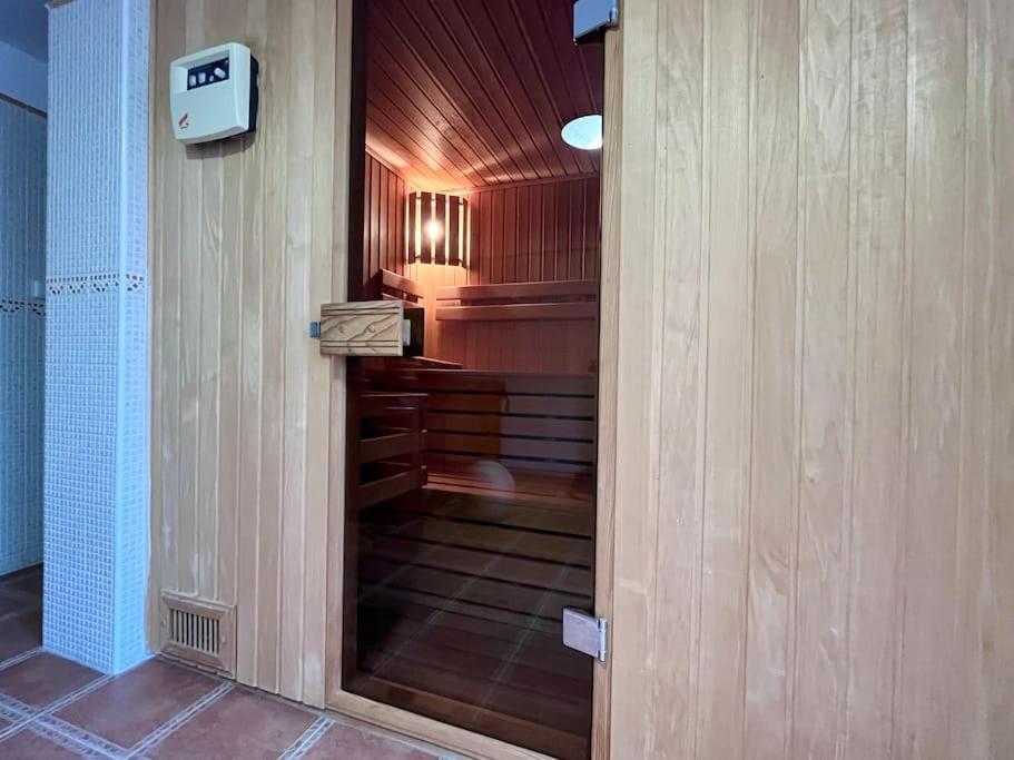 Apartmán s terasou u lázeňské kolonády Apartamento Poděbrady Exterior foto